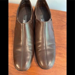 Munro brown leather shoe bootie